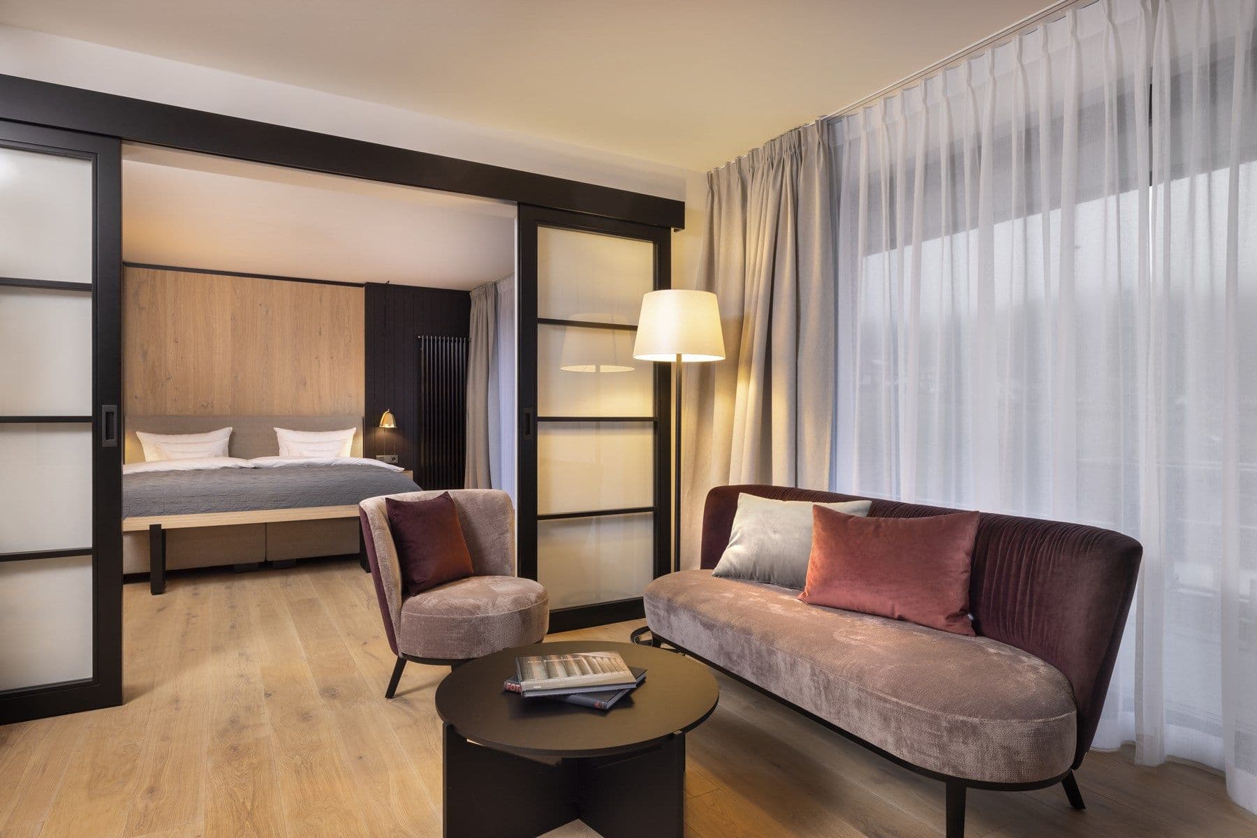 Moderne Suite – Wohn- und Schlafbereich
